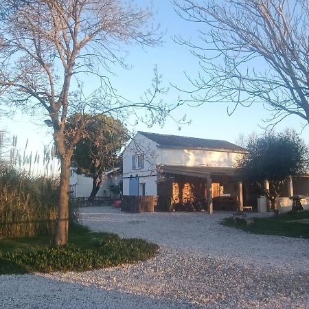 Mas Constantin Apartment Salin-de-Giraud Exterior photo